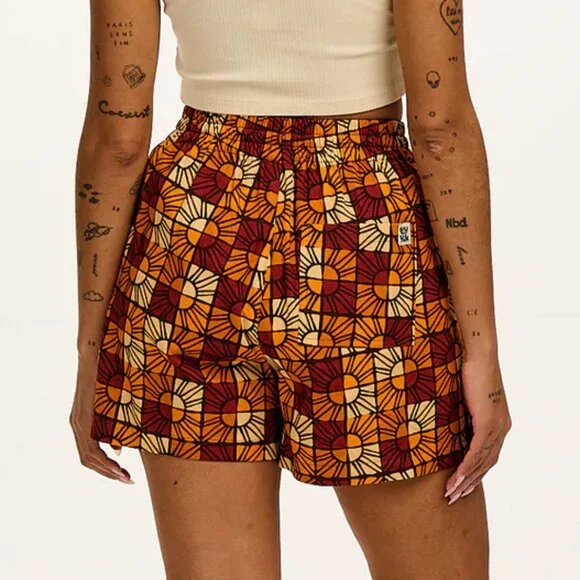 Lucy & Yak Charlie Cotton Shorts in Ecru & Orange Kiara Print - Size M - Picture 3 of 11